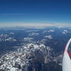 Flugwegposition um 11:53:51: Aufgenommen in der Nähe von Gemeinde Kirchdorf in Tirol, Österreich in 2831 Meter